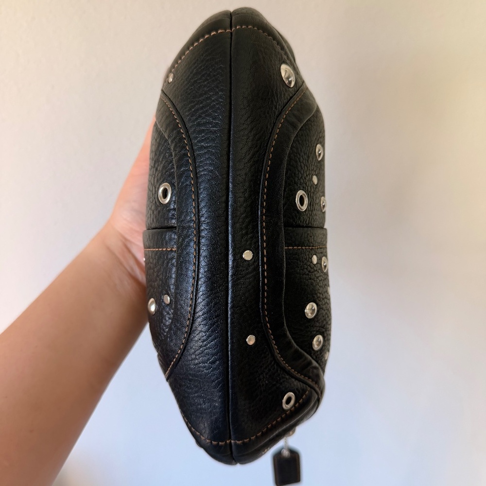 đź–¤GORGEOUS Vintage Coach Leather Black Studded Rivet Soho Shoulder Bag F10931 đź–¤ - Picture 5 of 8